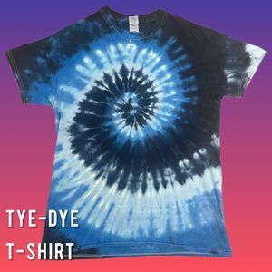 Gildan Blue Tye-Dye Short Sleeve Tee Mens Size Medium